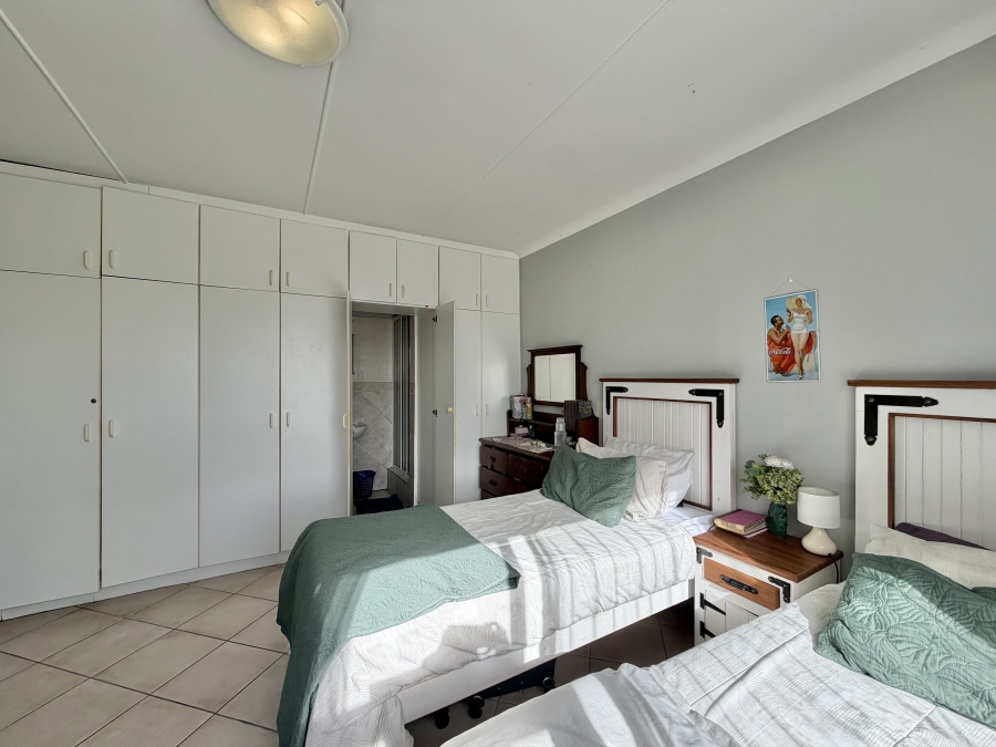 3 Bedroom Property for Sale in Aston Bay Eastern Cape